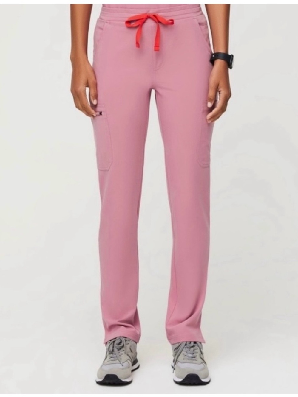 Figs Women's Chalk Pink Scrub set